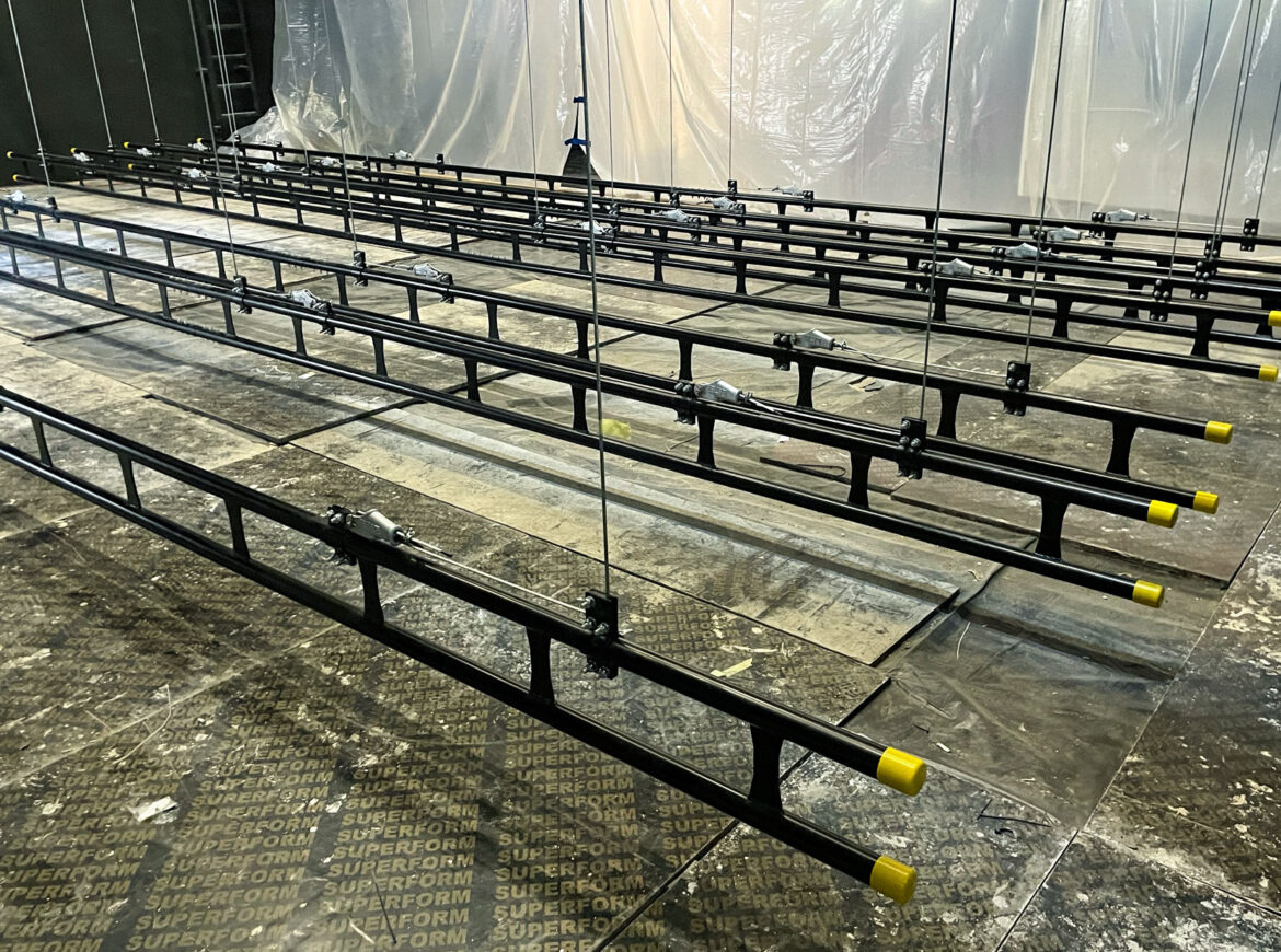 stangi-teatrul-de-stat-constanta-2