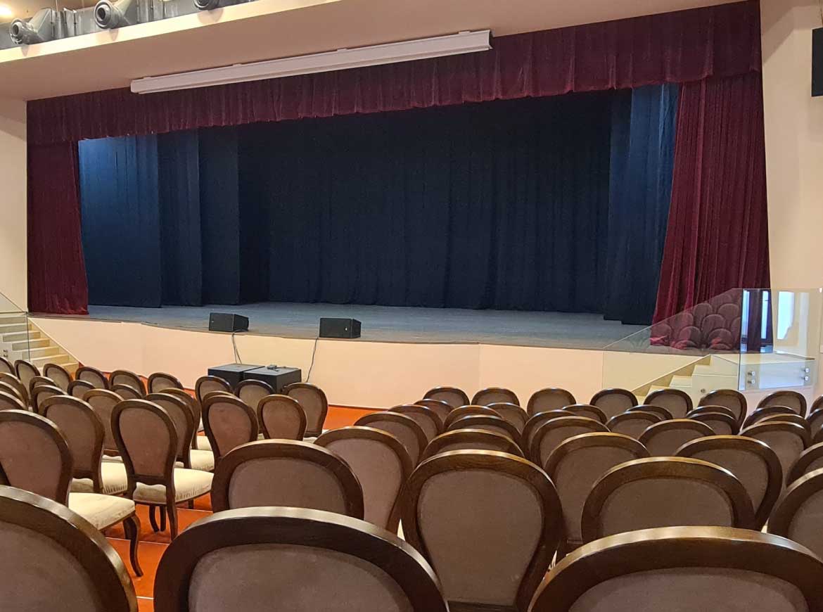 stage-shop-casa-de-cultura-george-bologan-sala